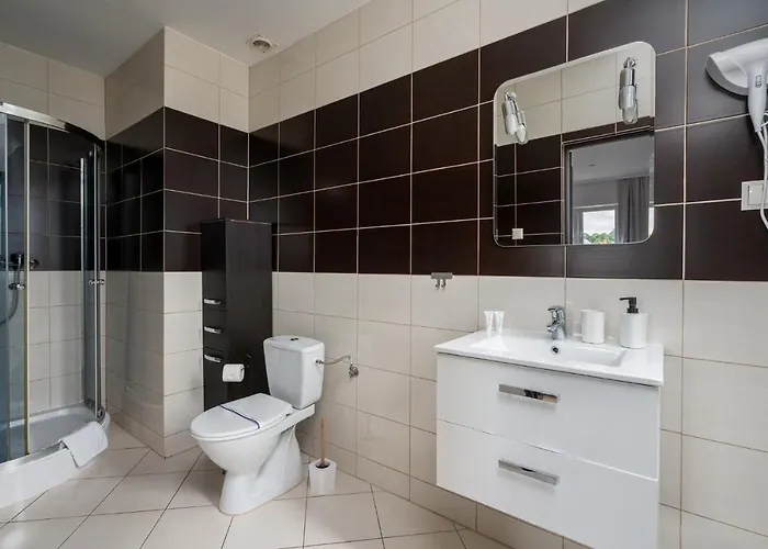 Sleeply Zlotniki- Dom Dla 18 Osob ヴロツワフ