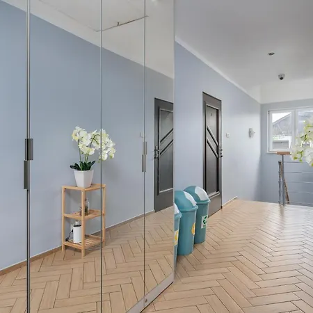 Sleeply Zlotniki- Dom Dla 18 Osob 펜션