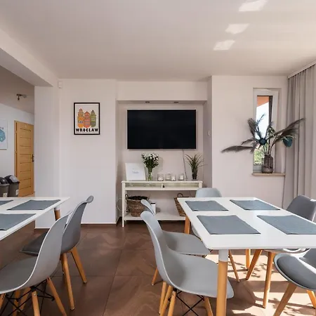 Sleeply Zlotniki- Dom Dla 18 Osob *