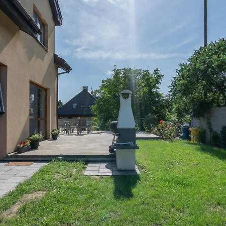 Sleeply Zlotniki- Dom Dla 18 Osob Holiday home Wroclaw