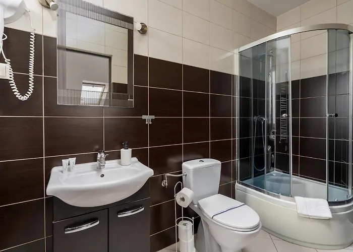 Sleeply Zlotniki- Dom Dla 18 Osob *