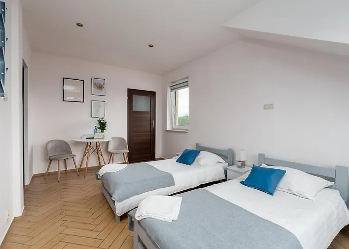 Holiday home Sleeply Zlotniki- Dom Dla 18 Osob *