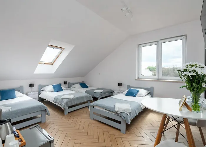 Sleeply Zlotniki- Dom Dla 18 Osob Holiday home Wroclaw