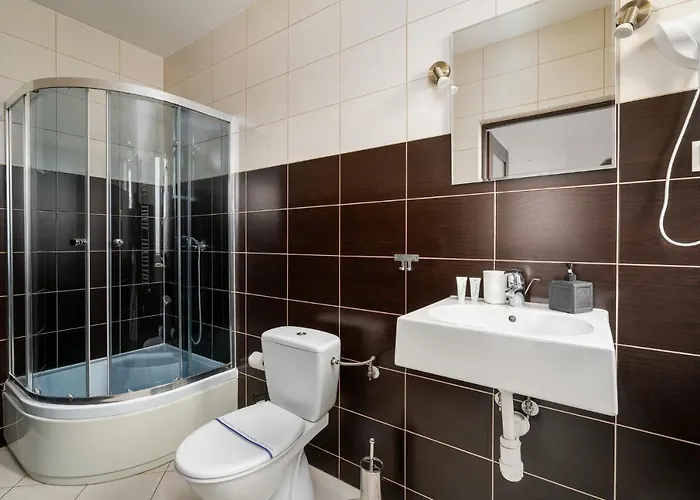 Sleeply Zlotniki- Dom Dla 18 Osob بيت للعطل