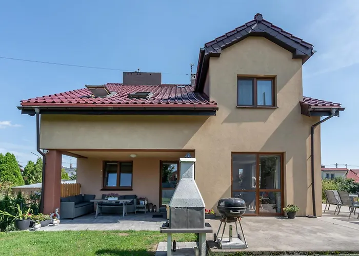 Holiday home Sleeply Zlotniki- Dom Dla 18 Osob